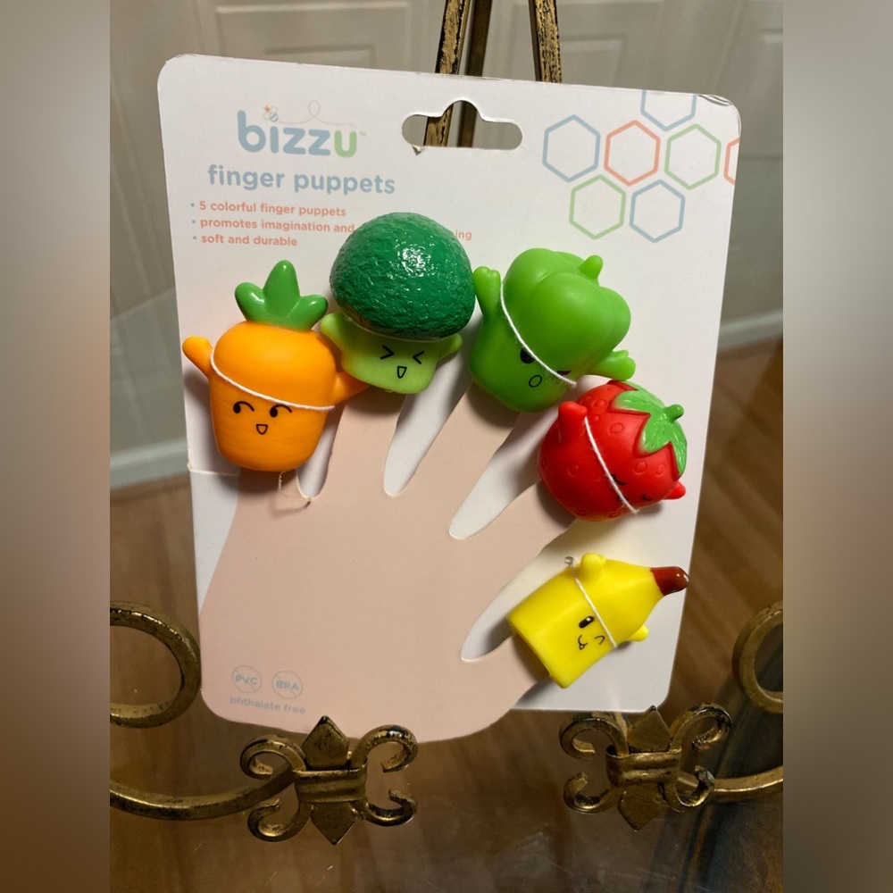 - Brand New Fruit & Veggie Brand New Set Of Finger Puppets .